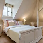 Boutique Soukenikuv Dum 4*