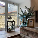 Boutique Soukenikuv Dum קונטה הורה