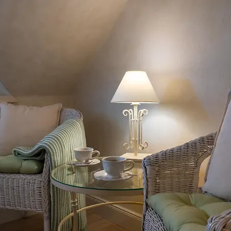 Boutique Soukenikuv Dum 4*