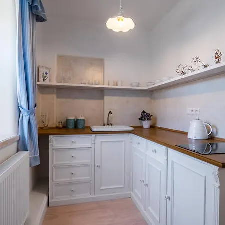 招待所 Boutique Soukenikuv Dum