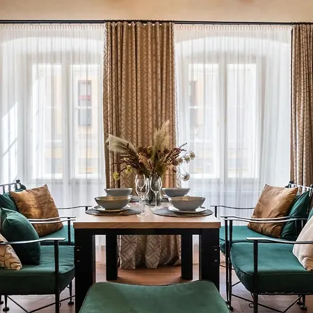 Boutique Soukenikuv Dum 4*