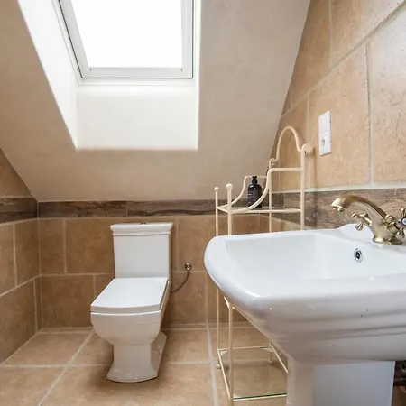 Boutique Soukenikuv Dum 库特纳霍拉